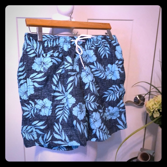 Trunk Ltd Other - Trunks Men’s Swim Shorts S NWT Surfside Hibiscus!